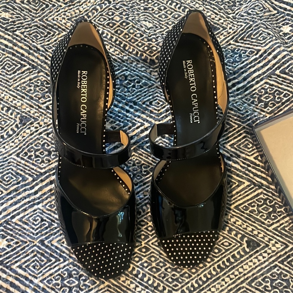 Poke dot open toed heels